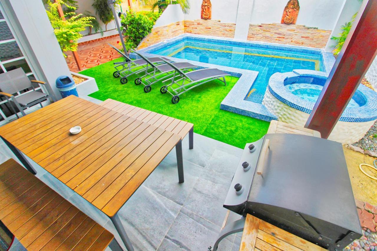 Grande Adam Private Pool Villa Pattaya Exterior foto